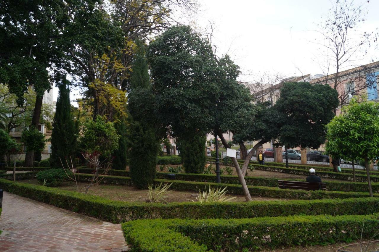 Apartamento Plaza Alfonso XII マラガ エクステリア 写真