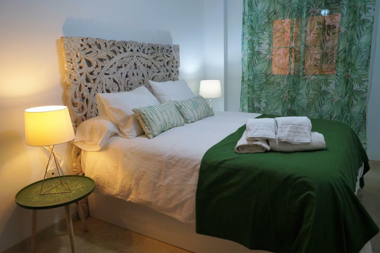 Apartamento Plaza Alfonso XII マラガ エクステリア 写真